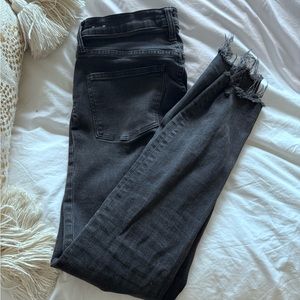 Madewell size 28 9” high rise skinny black jeans